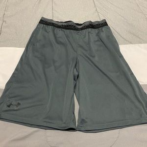 Boys XL Under Armour Shorts